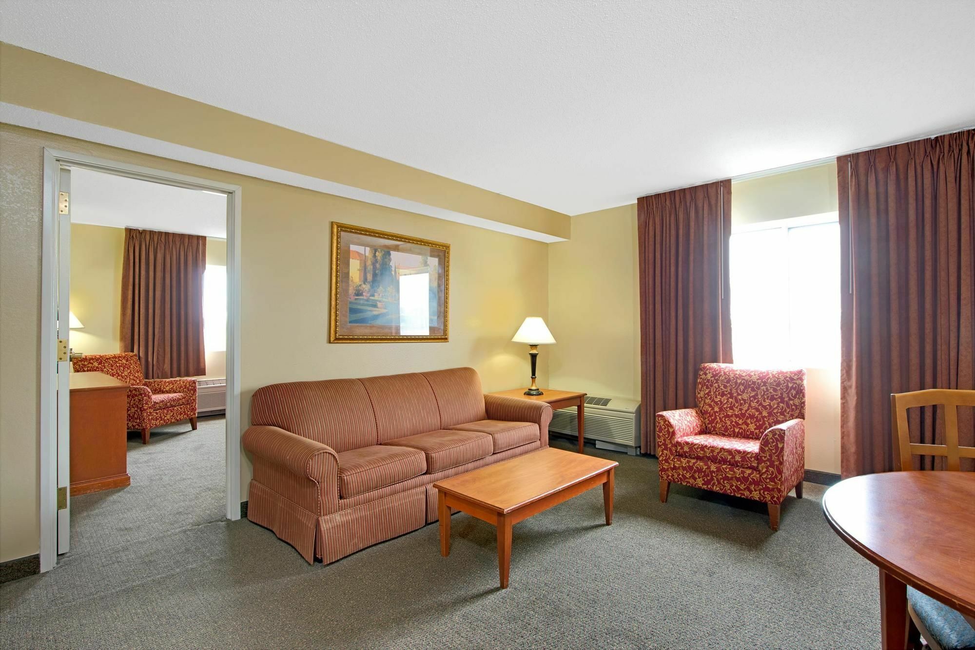 Days Inn By Wyndham St. Louis/Westport Mo Мэриленд-Хайтс Экстерьер фото